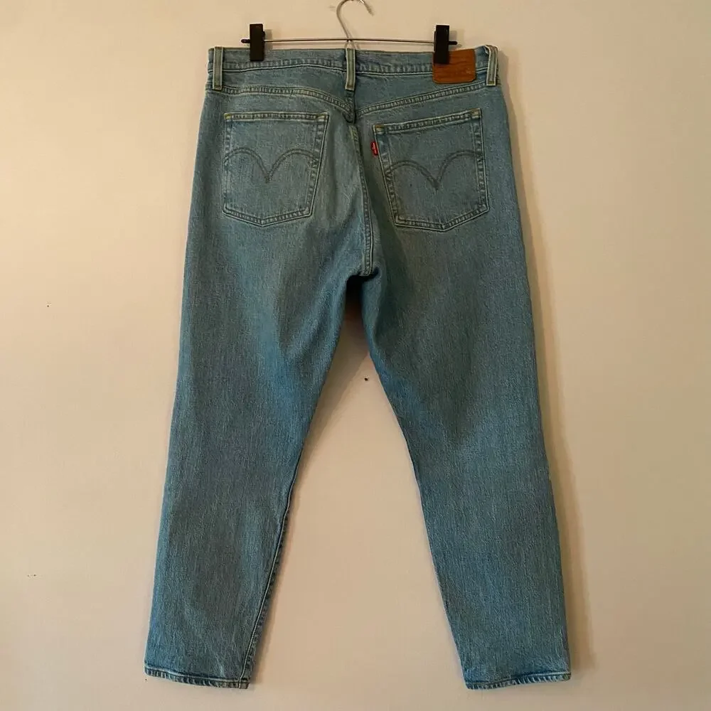 Levi's Premium Wedgie High Rise Straight Leg Jeans Button Fly Medium Wash 32